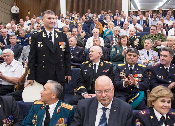 Офицеры России