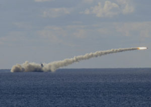 Минобороны показало пуск гиперзвуковой ракеты «Циркон» с атомной подлодки