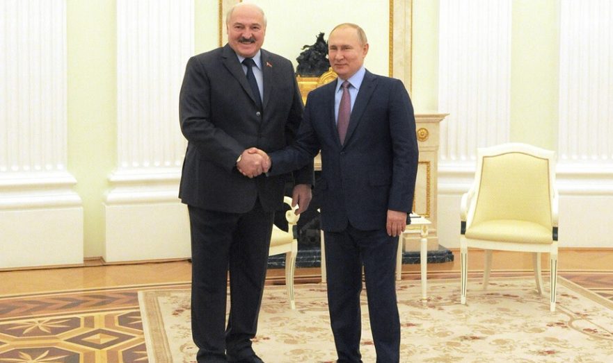 БЕЛТА: Путин и Лукашенко обсудили ход спецоперации РФ на Украине