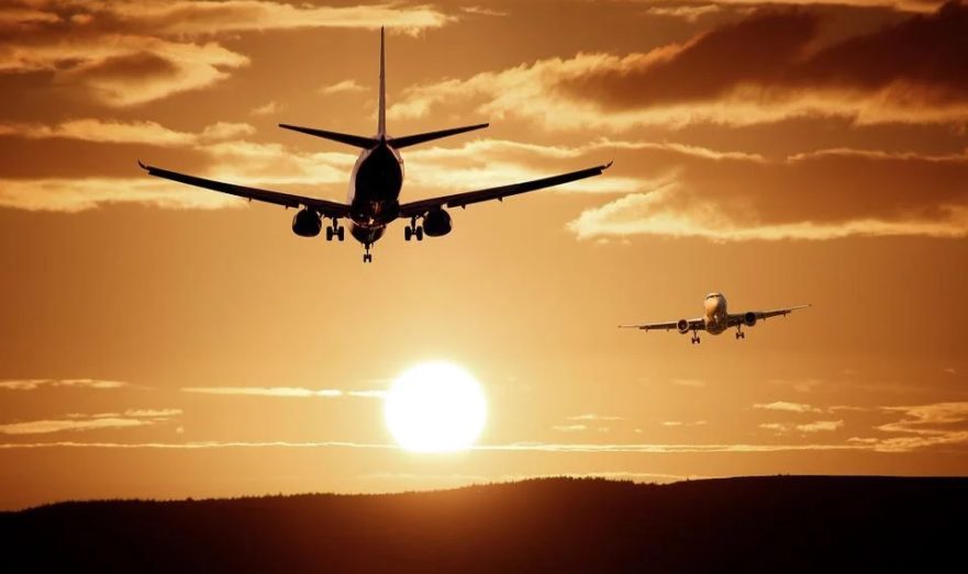 Пассажиропоток в аэропортах ЯНАО за прошлый год достиг почти 2 миллиона человек