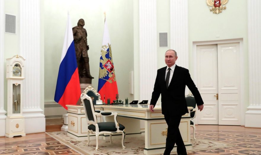 Путин поздравил с Новым годом бывших зарубежных лидеров, в том числе Берлускони и Шрёдера