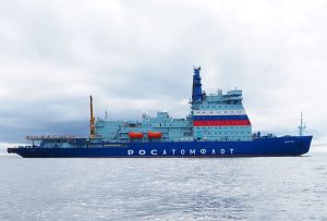 Путин принял участие в церемонии спуска на воду ледокола «Якутия»