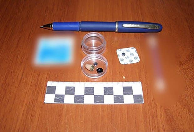 ФСБ задержала пермяка за продажу шпионской ручки с микрофоном