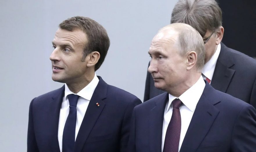Песков: Париж пока не обращался к Москве с инициативой о переговорах Путина и Макрона