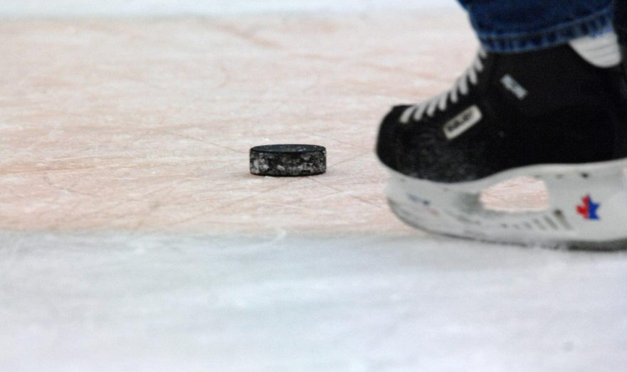 Ротенберг: Нужно останавливать матч, когда хоккеист лежит в крови