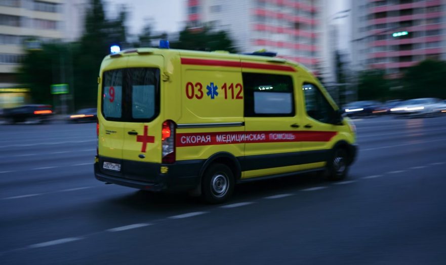 Shot: В Тюмени мужчина попал под машину дважды за полчаса