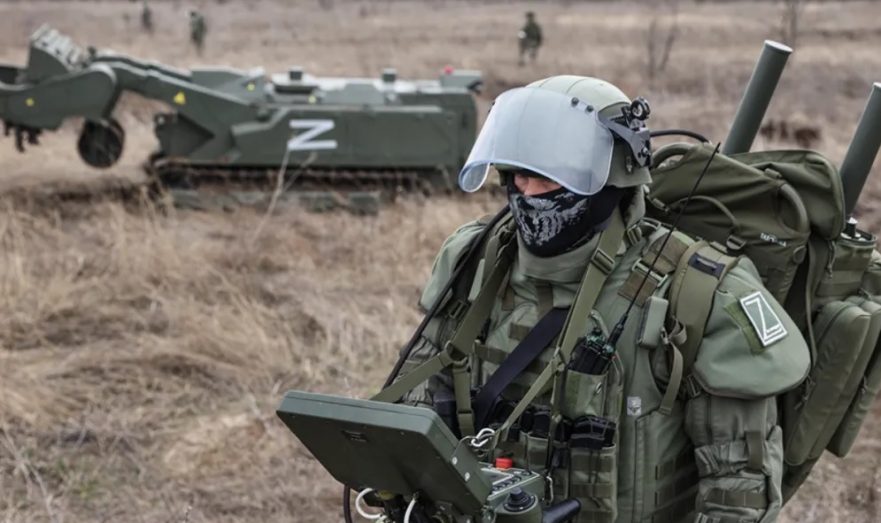 РИА Новости: Артиллерия ВС РФ уничтожила украинскую БМП под Кременной