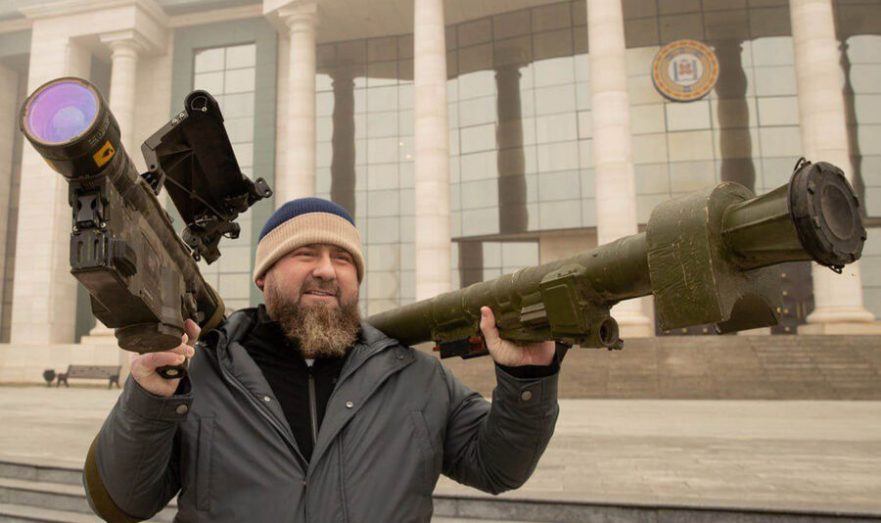 Кадыров пригрозил местью разжигавшим костер Кораном украинским боевикам