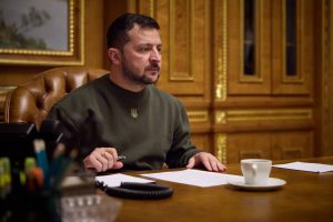 Зеленский рассказал о просьбе Байдена покинуть Украину после начала СВО