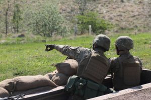 ВСУ атаковали российских бойцов множеством FPV-дронов с химзарядами