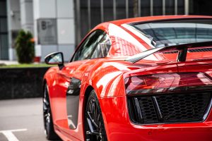 Как самостоятельно отполировать автомобиль