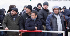 Мигранты из стран СНГ массово покидают Россию из-за ужесточения законодательства