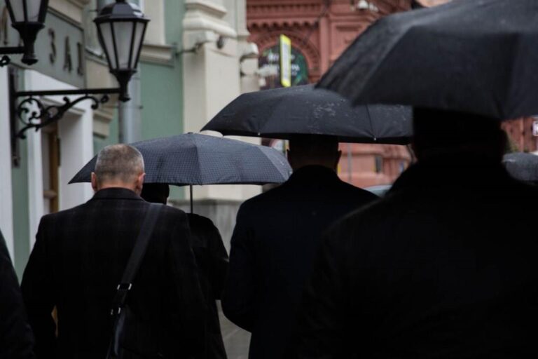 Синоптик Позднякова: Четверг будет самым теплым днем на этой неделе, а в пятницу начнутся дожди