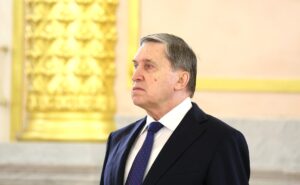 Ушаков: Трехсторонние переговоры по Украине на нынешнем этапе — трата времени